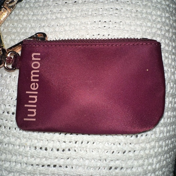 NWT Custom Lululemon Wristlet- Garnet/ Black - Picture 2 of 5